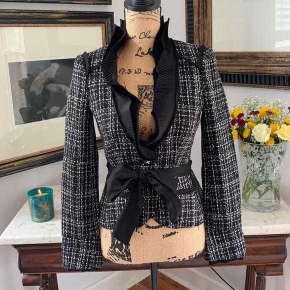 White House Black Market Jackets & Blazers - WHBM black white tweed Boucle jacket spring 00 XS